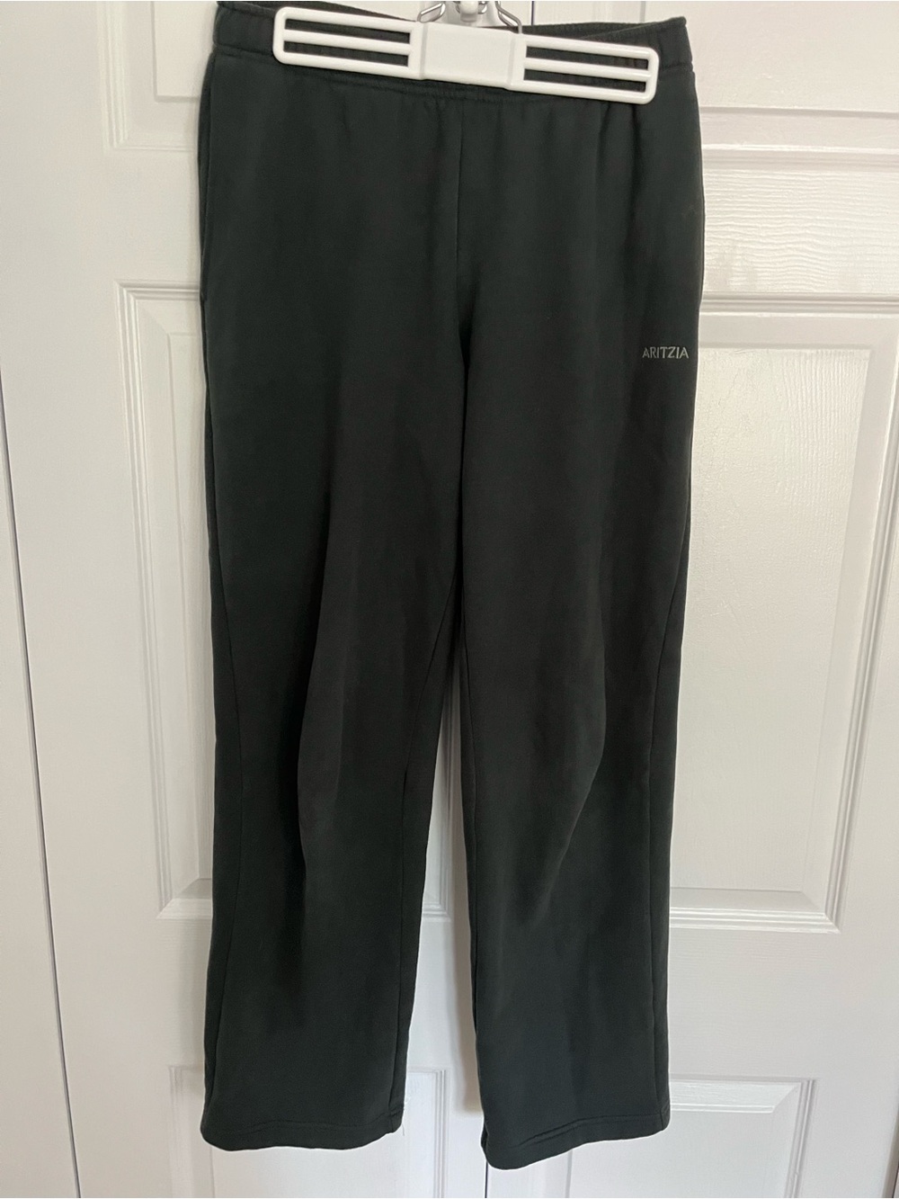 Aritzia Sweatfleece Mega Straight Sweatpants